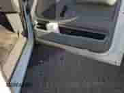 2005 Ford F-150 XL z VIN 1FTRF12WX5KE14539, wystawiony jako IAAI lot #43600244 z przebiegiem 180 608 mil mil oraz . Historia ofert i sprzedaży dostępna na DreamBid. Obrazek 3.