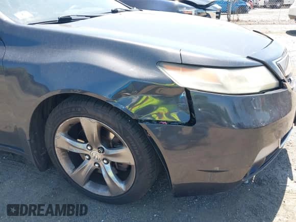 2012 Acura TL Auto with VIN 19UUA9F27CA008625, listed as a IAAI auction lot 42378775 with 183,302 mi miles and . Bid and sale history available at DreamBid. Image 17.