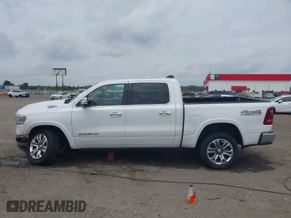 2019 Ram 1500 Longhorn с VIN 1C6SRFKT5KN669399, выставлен на аукционе IAAI как лот 42383868 с пробегом 71 493 миль миль и . История ставок и продаж доступна на DreamBid. Изображение 13.