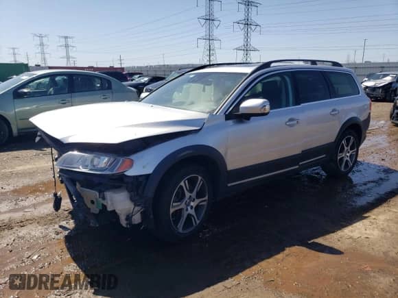 2015 Volvo XC70 T6 Platinum z VIN YV4902NM1F1217734, wystawiony jako Copart lot #49879904 z przebiegiem 155 776 mil mil oraz . Historia ofert i sprzedaży dostępna na DreamBid. Obrazek 1.