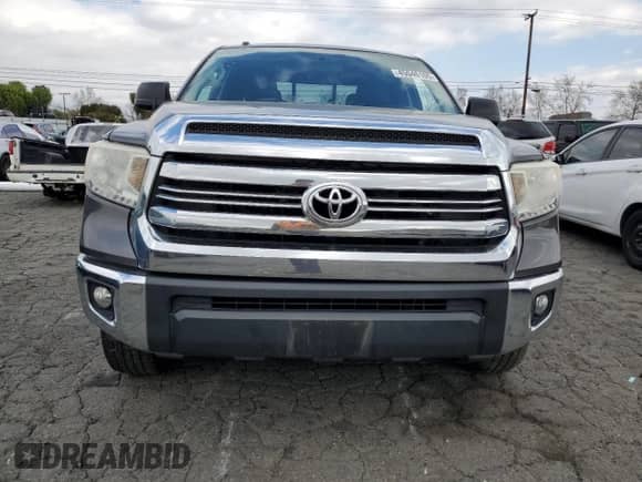 2017 Toyota Tundra SR5 with VIN 5TFRY5F11HX228301, listed as a Copart auction lot 45046105 with 40,962 mi miles and Salvage title. Bid and sale history available at DreamBid. Image 5.