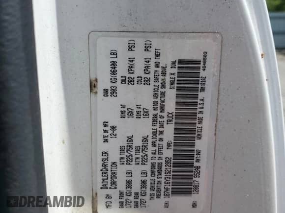 2001 Dodge 1500 z VIN 1B7HF16Y31S212952, wystawiony jako Copart lot #55523075 z przebiegiem Nie podano mil oraz Szkoda całkowita • Salvage title. Historia ofert i sprzedaży dostępna na DreamBid. Obrazek 12.