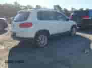 2012 Volkswagen Tiguan S с VIN WVGAV7AX8CW566799, выставлен на аукционе IAAI как лот 43131412 с пробегом 231 986 миль миль и . История ставок и продаж доступна на DreamBid. Изображение 4.