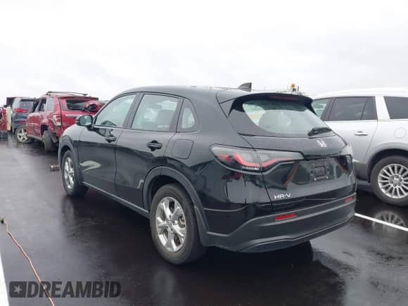 2025 Honda HR-V LX с VIN 3CZRZ1H35SM700978, выставлен на аукционе IAAI как лот 42939198 с пробегом 50 002 миль миль и . История ставок и продаж доступна на DreamBid. Изображение 3.