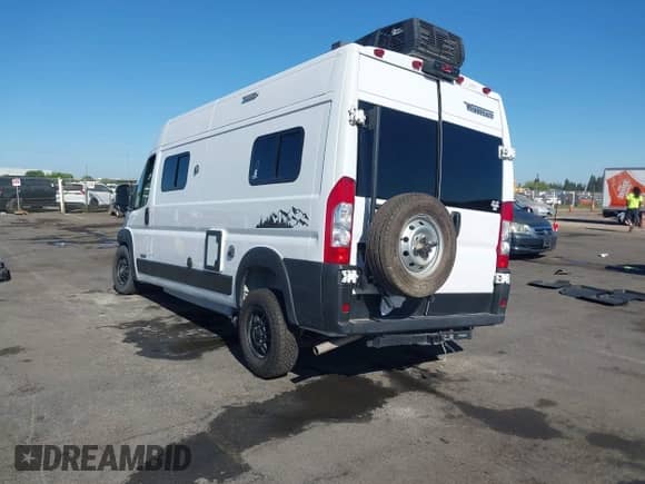 2021 Ram ProMaster Cargo с VIN 3C6LRVDG5ME561547, выставлен на аукционе IAAI как лот 42944202 с пробегом 60 155 миль миль и . История ставок и продаж доступна на DreamBid. Изображение 3.