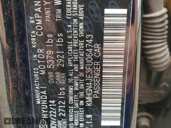 2015 Hyundai Genesis 3.8L with VIN KMHGN4JE3FU064743, listed as a Copart auction lot 67079095 with 172,923 mi miles and Clean title. Bid and sale history available at DreamBid. Image 12.