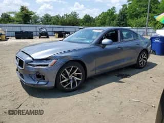 2020 Volvo S60 Momentum с VIN 7JR102FK2LG064613, выставлен на аукционе Copart как лот 62116935 с пробегом 44 845 миль миль и Списание • Salvage title. История ставок и продаж доступна на DreamBid. Изображение 1.