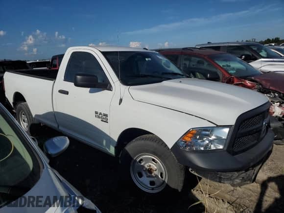 2022 Ram 1500 Tradesman z VIN 3C6JR6DG8NG256711, wystawiony jako Copart lot #71198605 z przebiegiem 30 964 mil mil oraz Szkoda całkowita • Salvage title. Historia ofert i sprzedaży dostępna na DreamBid. Obrazek 4.