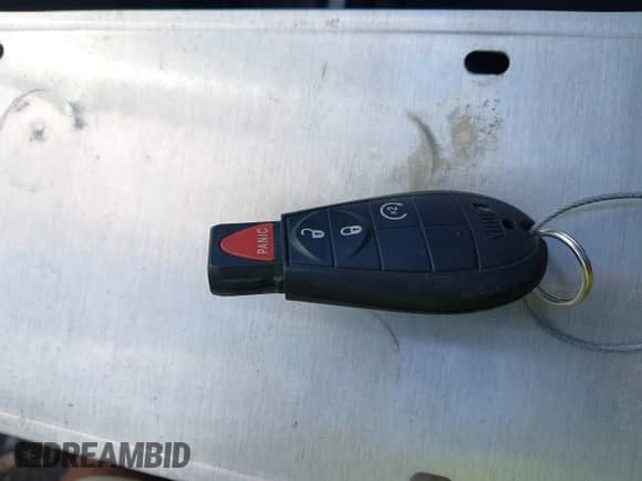 2011 Ram 1500 SLT z VIN 1D7RV1GT5BS674561, wystawiony jako IAAI lot #42550437 z przebiegiem 156 827 mil mil oraz . Historia ofert i sprzedaży dostępna na DreamBid. Obrazek 11.