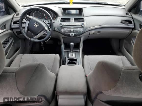 2010 Honda Accord LX with VIN 1HGCP2F35AA078261, listed as a Copart auction lot 69270835 with 155,551 mi miles and Clean title. Bid and sale history available at DreamBid. Image 8.