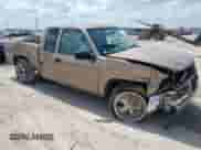 1996 GMC Sierra 1500 z VIN 2GTEC19R1T1500147, wystawiony jako Copart lot #64436525 z przebiegiem 299 839 mil mil oraz Szkoda całkowita • Salvage title. Historia ofert i sprzedaży dostępna na DreamBid. Obrazek 4.