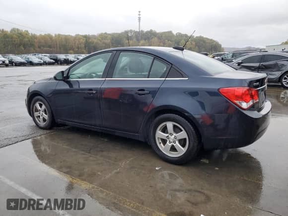 2015 Chevrolet Cruze LT с VIN 1G1PC5SB1F7203795, выставлен на аукционе Copart как лот 90736505 с пробегом 178 307 миль миль и Чистый • Clean title. История ставок и продаж доступна на DreamBid. Изображение 2.