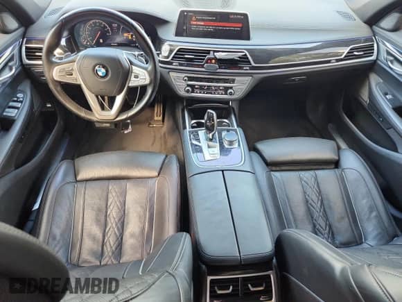 2019 BMW 7 Series 750i xDrive with VIN WBA7F2C5XKB239365, listed as a Copart auction lot 71458315 with 73,685 mi miles and Salvage title. Bid and sale history available at DreamBid. Image 8.