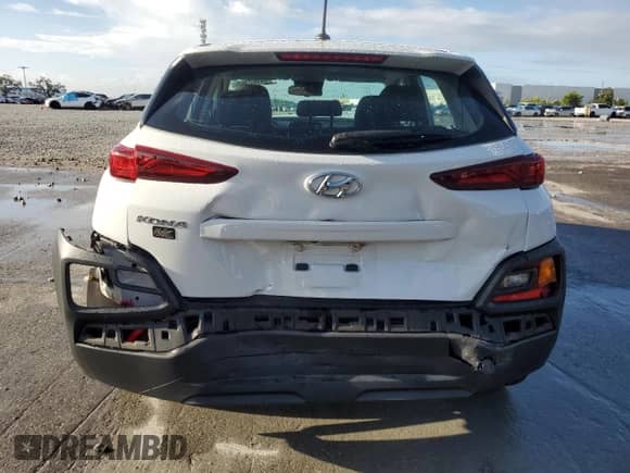 2021 Hyundai Kona SE with VIN KM8K12AA0MU626702, listed as a Copart auction lot 84962365 with 51,572 mi miles and Salvage title. Bid and sale history available at DreamBid. Image 6.