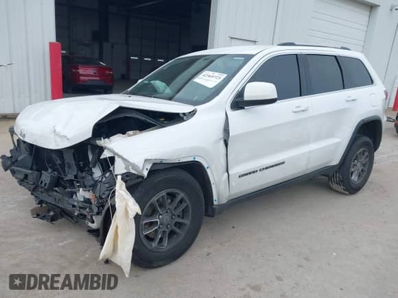 2020 Jeep Grand Cherokee Altitude z VIN 1C4RJFAG7LC421641, wystawiony jako IAAI lot #42369723 z przebiegiem 52 231 mil mil oraz . Historia ofert i sprzedaży dostępna na DreamBid. Obrazek 2.