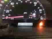 2002 Toyota Camry LE z VIN 4T1BE32K02U033310, wystawiony jako IAAI lot #42586585 z przebiegiem 154 658 mil mil oraz . Historia ofert i sprzedaży dostępna na DreamBid. Obrazek 7.