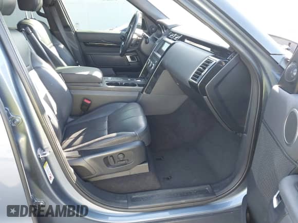 2020 Land Rover Discovery SE with VIN SALRG2RV9L2424257, listed as a IAAI auction lot 43537901 with Not provided miles and . Bid and sale history available at DreamBid. Image 5.