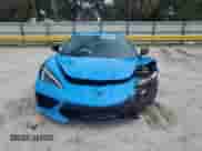 2024 Chevrolet Corvette 1LT z VIN 1G1YA2D40R5130751, wystawiony jako Copart lot #84443435 z przebiegiem 16 116 mil mil oraz Szkoda całkowita • Salvage title. Historia ofert i sprzedaży dostępna na DreamBid. Obrazek 5.