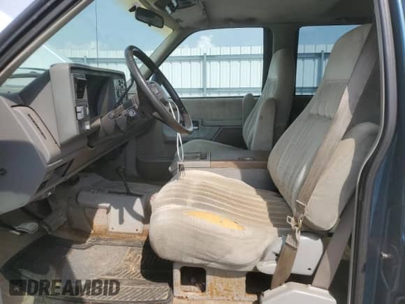 1994 Chevrolet Suburban with VIN 1GNFK16KXRJ339804, listed as a Copart auction lot 61027835 with 173,287 mi miles and Clean title. Bid and sale history available at DreamBid. Image 7.
