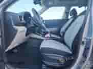 2025 Hyundai Venue SEL с VIN KMHRC8A33SU369948, выставлен на аукционе Copart как лот 69665325 с пробегом 24 миль миль и Списание • Salvage title. История ставок и продаж доступна на DreamBid. Изображение 7.