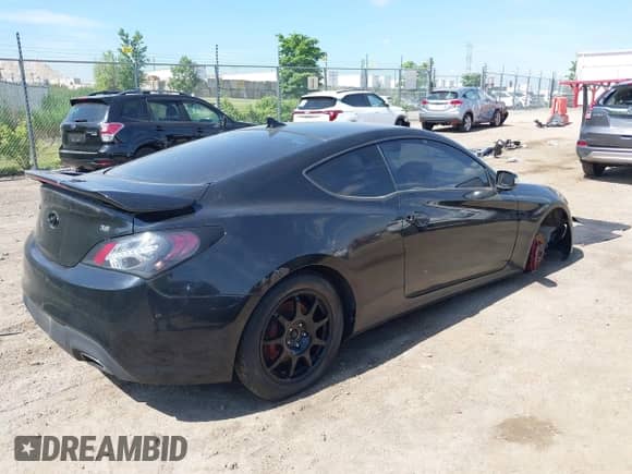 2010 Hyundai Genesis Coupe Grand Touring с VIN KMHHU6KH0AU013012, выставлен на аукционе IAAI как лот 42587522 с пробегом 141 691 миль миль и . История ставок и продаж доступна на DreamBid. Изображение 4.