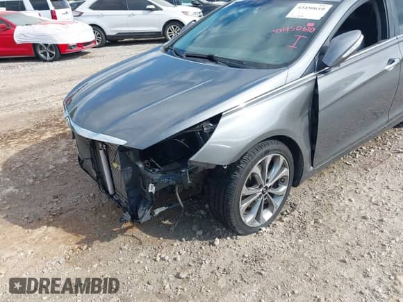 2013 Hyundai Sonata SE with VIN 5NPEC4ABXDH615085, listed as a IAAI auction lot 43450610 with 206,587 mi miles and . Bid and sale history available at DreamBid. Image 17.