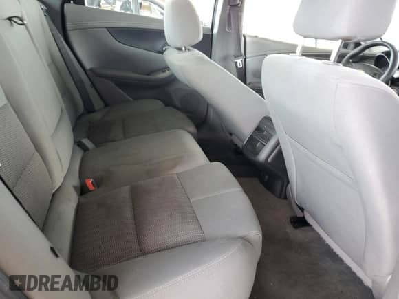 2017 Chevrolet Impala LS z VIN 2G11Z5SA3H9172093, wystawiony jako Copart lot #69027725 z przebiegiem 200 055 mil mil oraz Szkoda całkowita • Salvage title. Historia ofert i sprzedaży dostępna na DreamBid. Obrazek 10.