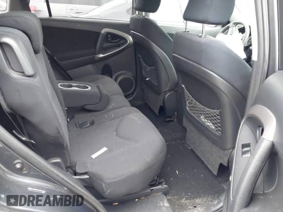 2006 Toyota RAV4 Sport z VIN JTMBD32V165001192, wystawiony jako IAAI lot #43436138 z przebiegiem Nie podano mil oraz . Historia ofert i sprzedaży dostępna na DreamBid. Obrazek 8.