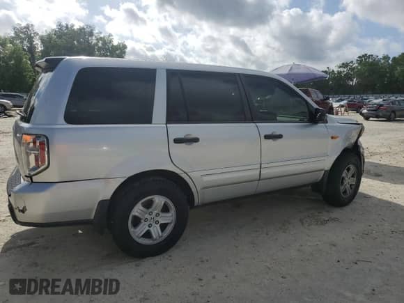 2006 Honda Pilot LX с VIN 5FNYF28116B017569, выставлен на аукционе Copart как лот 70622425 с пробегом 215 379 миль миль и На запчасти • Non repairable. История ставок и продаж доступна на DreamBid. Изображение 3.