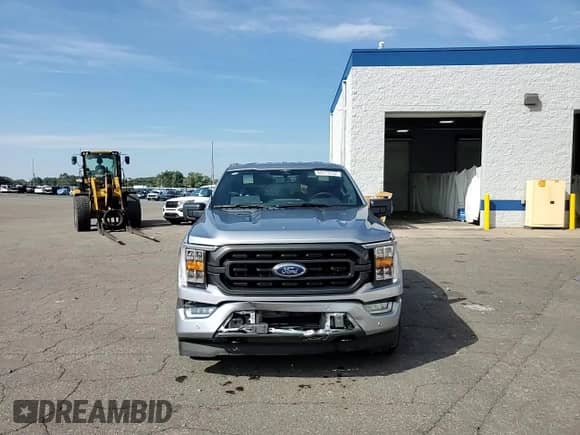 2023 Ford F-150 XL z VIN 1FTEW1EP5PKE34218, wystawiony jako Copart lot #80277835 z przebiegiem 36 964 mil mil oraz Szkoda całkowita • Salvage title. Historia ofert i sprzedaży dostępna na DreamBid. Obrazek 13.