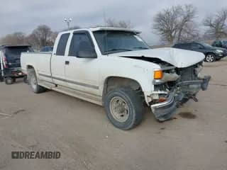 1996 Chevrolet Silverado 2500 с VIN 1GCGK29RXTE133362, выставлен на аукционе IAAI как лот 41470667 с пробегом 147 512 миль миль и . История ставок и продаж доступна на DreamBid. Изображение 1.