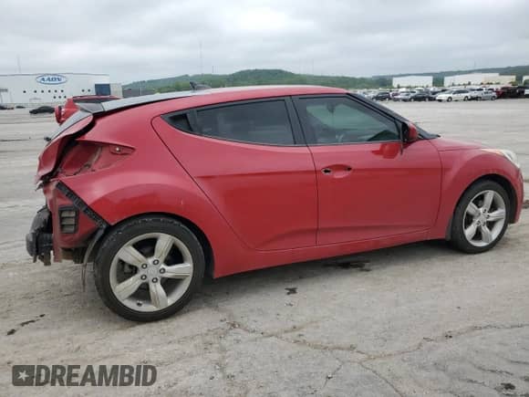 2013 Hyundai Veloster w/Black Int с VIN KMHTC6AD9DU093846, выставлен на аукционе Copart как лот 59692295 с пробегом 179 707 миль миль и Списание • Salvage title. История ставок и продаж доступна на DreamBid. Изображение 3.