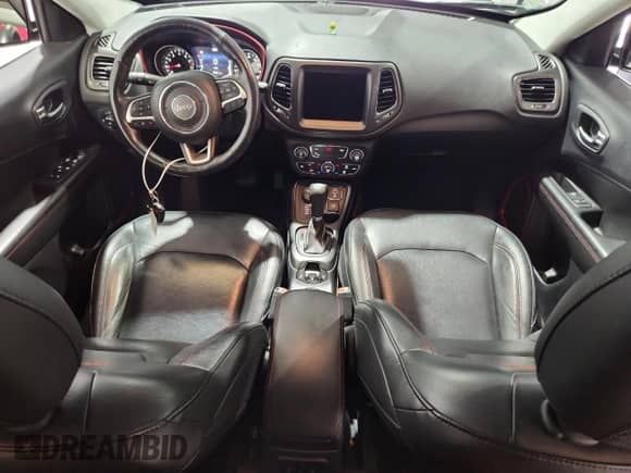 2018 Jeep Compass Trailhawk with VIN 3C4NJDDB8JT264061, listed as a Copart auction lot 68252765 with 69,347 mi miles and Clean title. Bid and sale history available at DreamBid. Image 8.