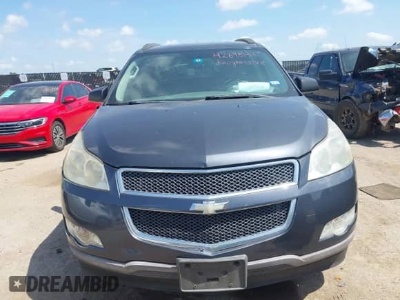 2011 Chevrolet Traverse LS z VIN 1GNKRFED4BJ201286, wystawiony jako IAAI lot #42698194 z przebiegiem 244 763 mil mil oraz . Historia ofert i sprzedaży dostępna na DreamBid. Obrazek 12.