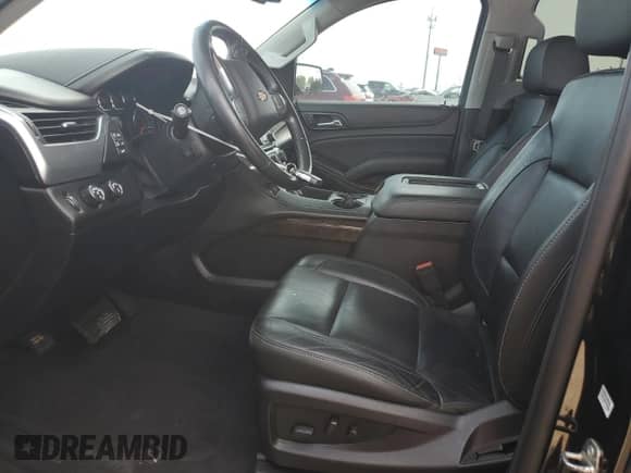 2019 Chevrolet Tahoe LT с VIN 1GNSKBKCXKR229667, выставлен на аукционе Copart как лот 70674815 с пробегом 112 993 миль миль и Списание • Salvage title. История ставок и продаж доступна на DreamBid. Изображение 7.