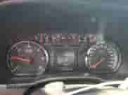 2018 GMC Sierra 1500 z VIN 1GTR1LEC9JZ290471, wystawiony jako Copart lot #62568305 z przebiegiem 242 739 mil mil oraz Czysty tytuł • Clean title. Historia ofert i sprzedaży dostępna na DreamBid. Obrazek 9.