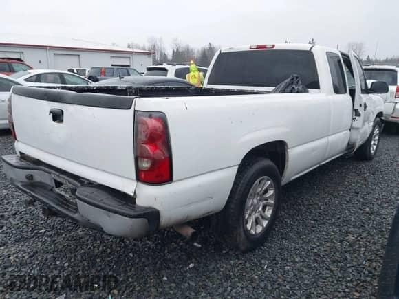2006 Chevrolet Silverado 1500 LS с VIN 1GCEC19V46E234140, выставлен на аукционе IAAI как лот 41481122 с пробегом 290 635 миль миль и . История ставок и продаж доступна на DreamBid. Изображение 4.