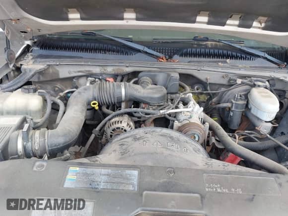 2004 GMC Sierra 1500 Work Truck with VIN 1GTEC14XX4Z233959, listed as a IAAI auction lot 42525806 with 203,627 mi miles and . Bid and sale history available at DreamBid. Image 9.