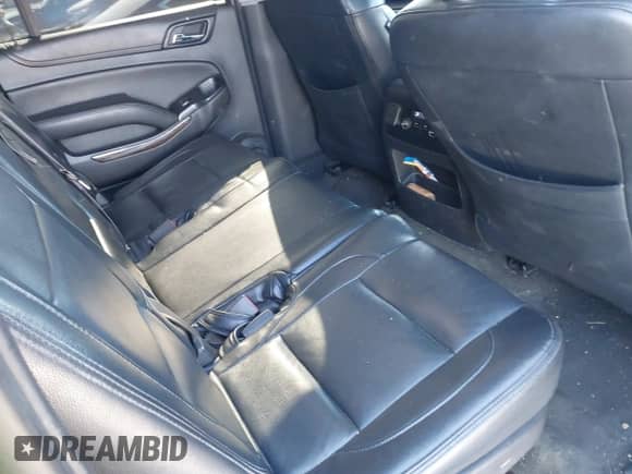 2016 Chevrolet Suburban LS z VIN 1GNSKGKC2GR189170, wystawiony jako IAAI lot #41186487 z przebiegiem 196 594 mil mil oraz . Historia ofert i sprzedaży dostępna na DreamBid. Obrazek 8.