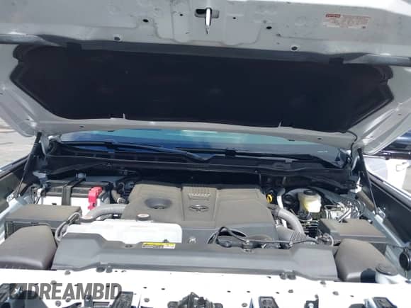 2024 Toyota Tundra Limited z VIN 5TFWA5DB9RX217552, wystawiony jako IAAI lot #41588555 z przebiegiem 3 216 mil mil oraz . Historia ofert i sprzedaży dostępna na DreamBid. Obrazek 10.