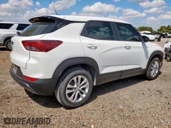 2021 Chevrolet TrailBlazer LS с VIN KL79MMS23MB181121, выставлен на аукционе Copart как лот 81680595 с пробегом 56 610 миль миль и Списание • Salvage title. История ставок и продаж доступна на DreamBid. Изображение 3.