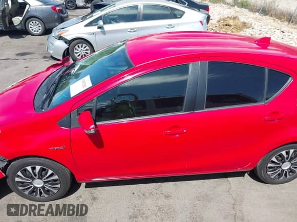 2015 Toyota Prius One z VIN JTDKDTB37F1582302, wystawiony jako IAAI lot #43065282 z przebiegiem 230 984 mil mil oraz . Historia ofert i sprzedaży dostępna na DreamBid. Obrazek 14.