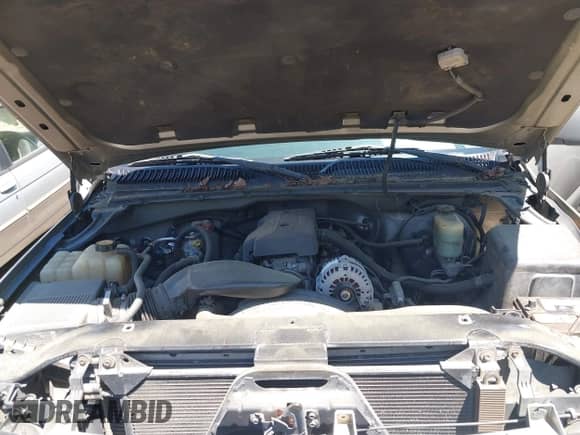 2000 Chevrolet Silverado 1500 с VIN 1GCEC14V0YE332155, выставлен на аукционе IAAI как лот 42537795 с пробегом 124 142 миль миль и . История ставок и продаж доступна на DreamBid. Изображение 10.