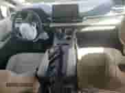 2023 Toyota Sienna XLE z VIN 5TDYSKFC2PS083903, wystawiony jako Copart lot #53993125 z przebiegiem 31 636 mil mil oraz Szkoda całkowita • Salvage title. Historia ofert i sprzedaży dostępna na DreamBid. Obrazek 8.