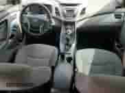 2016 Hyundai Elantra SE с VIN 5NPDH4AE6GH674968, выставлен на аукционе Copart как лот 82414755 с пробегом 236 651 миль миль и Чистый • Clean title. История ставок и продаж доступна на DreamBid. Изображение 8.