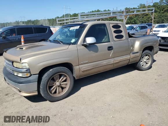 2000 Chevrolet Silverado 1500 LS z VIN 2GCEC19T1Y1270581, wystawiony jako Copart lot #82360295 z przebiegiem Nie podano mil oraz Szkoda całkowita • Salvage title. Historia ofert i sprzedaży dostępna na DreamBid. Obrazek 1.