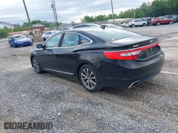 2016 Hyundai Azera с VIN KMHFG4JG3GA510125, выставлен на аукционе IAAI как лот 42297833 с пробегом 127 343 миль миль и . История ставок и продаж доступна на DreamBid. Изображение 3.