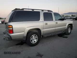 2005 Chevrolet Suburban LS z VIN 3GNFK16ZX5G170571, wystawiony jako Copart lot #73500934 z przebiegiem 339 790 mil mil oraz Szkoda całkowita • Salvage title. Historia ofert i sprzedaży dostępna na DreamBid. Obrazek 3.