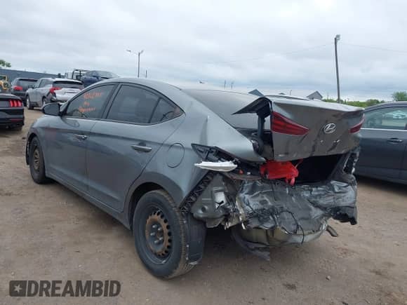 2019 Hyundai Elantra SE с VIN KMHD74LF2KU811441, выставлен на аукционе IAAI как лот 42362585 с пробегом 136 043 миль миль и . История ставок и продаж доступна на DreamBid. Изображение 3.