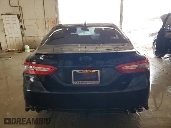 2019 Toyota Camry XSE z VIN 4T1B61HK7KU783750, wystawiony jako Copart lot #70703915 z przebiegiem 104 057 mil mil oraz Czysty tytuł • Clean title. Historia ofert i sprzedaży dostępna na DreamBid. Obrazek 6.